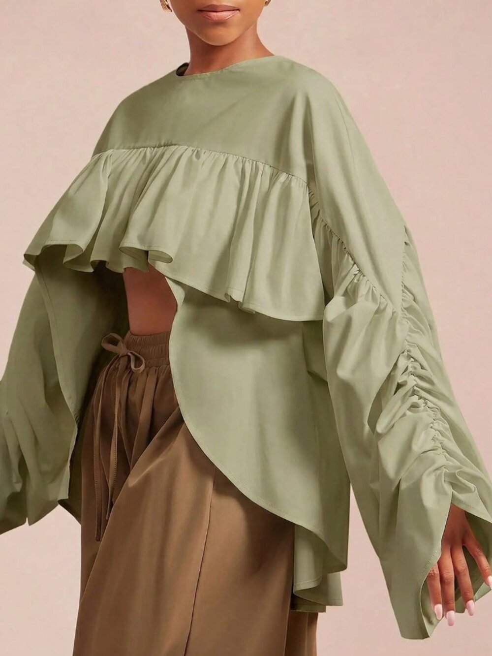 Green Casual Women's Asymmetrical Ruffle Flare-Sleeve Round-Neck Peplum Top - Picture 5 of 5
